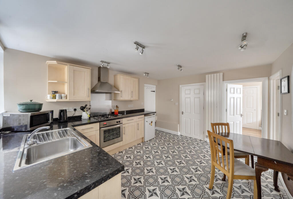 Apartment in Radstock, Bath and North East Somerset - View 3
