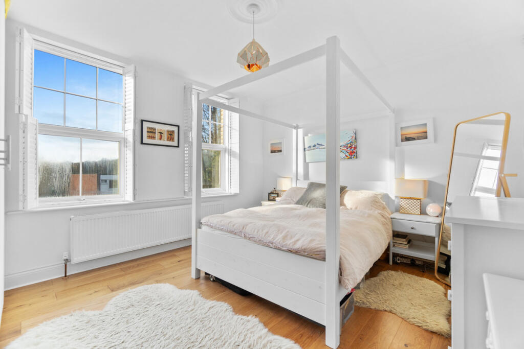 Apartment in London - View 3