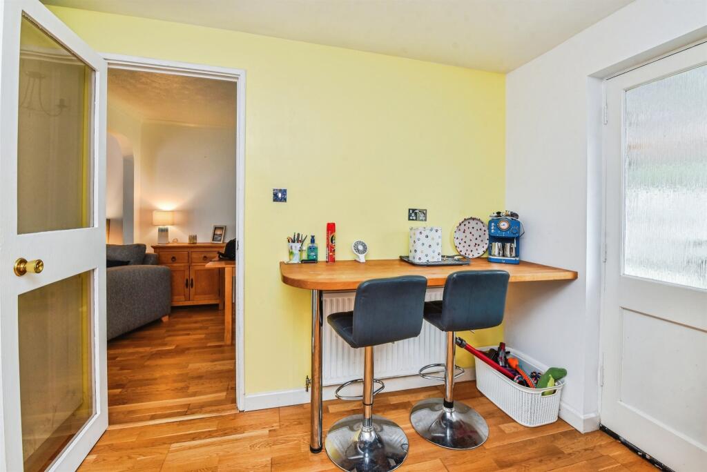House in Chippenham, Wiltshire - View 5