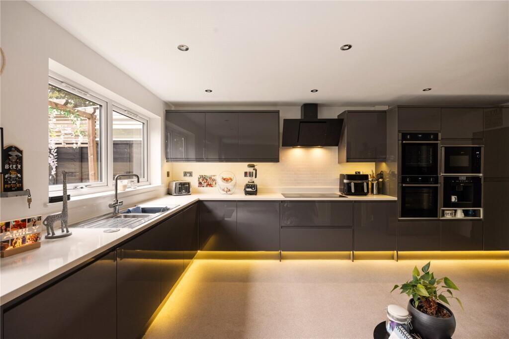 House in Bristol, Lyde Green, Emersons Green - View 2