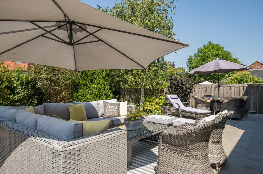 House in Berkshire, Warfield - View 3