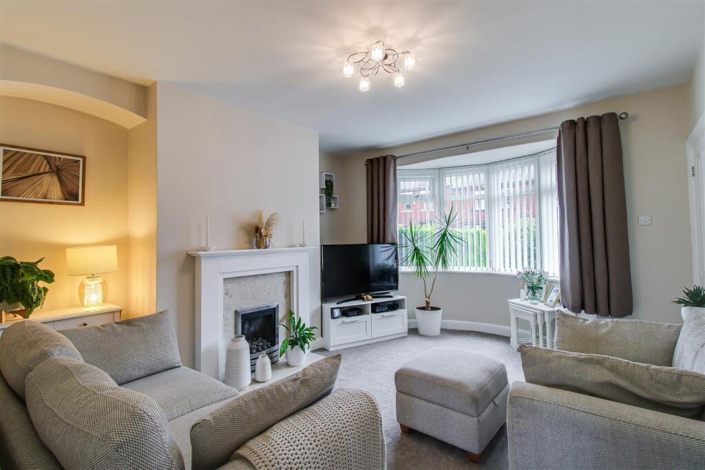 House in Wakefield - View 5