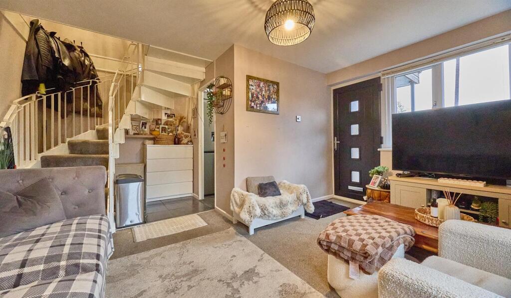 House in Leicester - More
