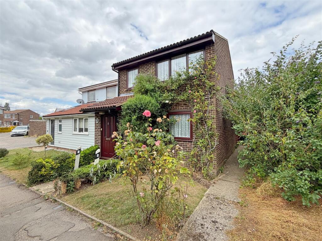 Main image of property: Bolingbroke Close, Great Leighs, Chelmsford
