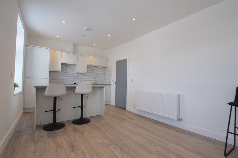 Apartment in Cardiff - View 4