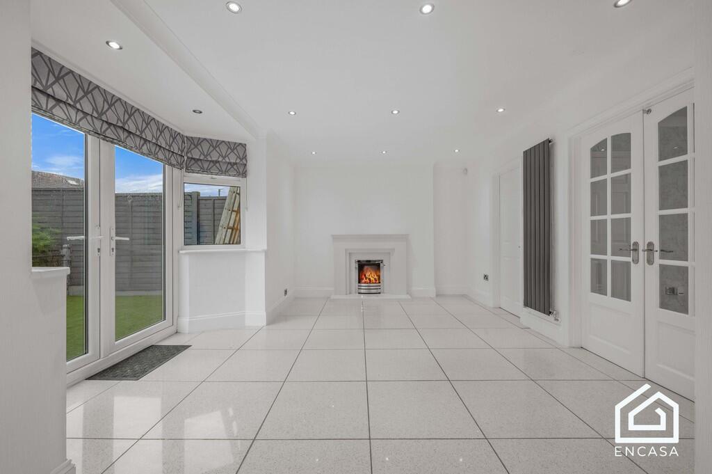 House in Solihull, West Midlands - View 4