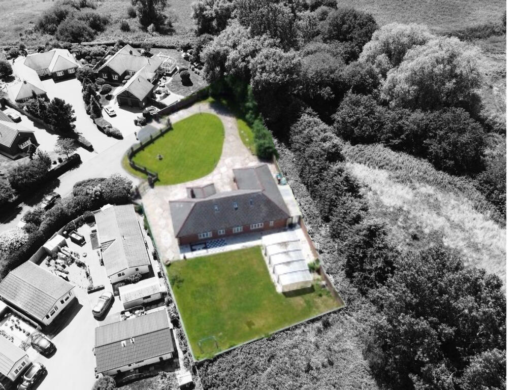 4-bed detached on Martins Fields, Northwich, CW8, £750,000