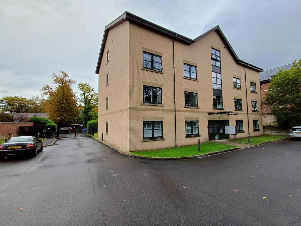 1-bed flat on Hawthorne House, Wilmslow, SK9, £265,000