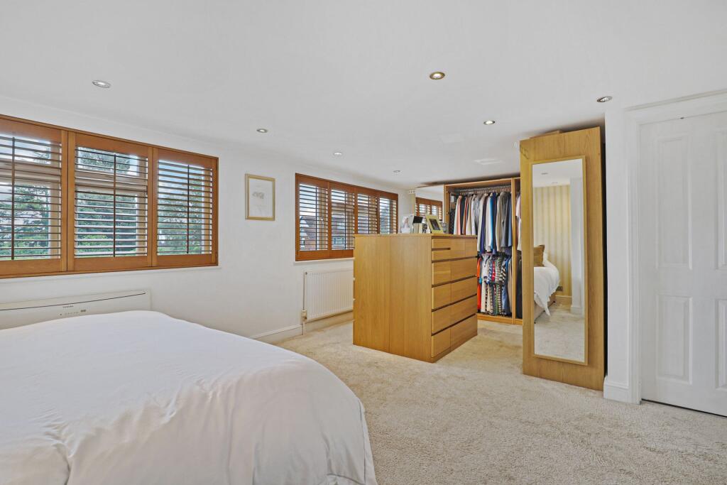 House in Epping Forest, Buckhurst Hill - View 5
