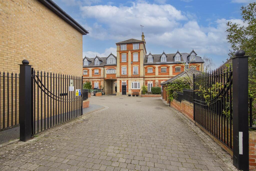 Main image of property: Swan Street, West Malling