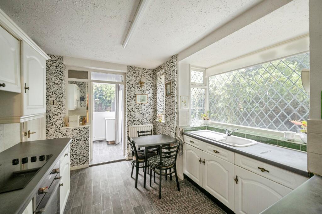 House in Doncaster, South Yorkshire - View 4