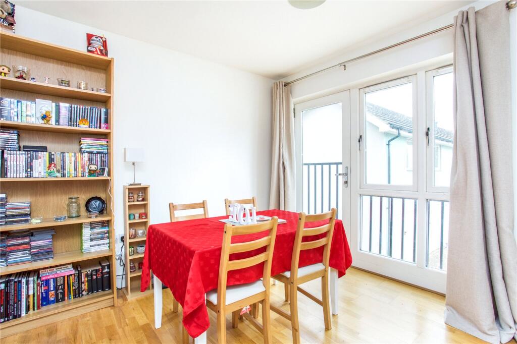 House in Bracknell, The Parks, Birch Hill - View 3