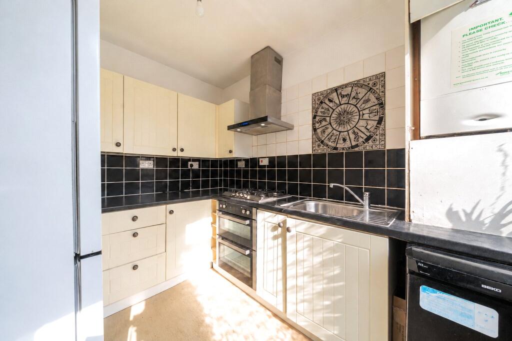 House in London - View 4