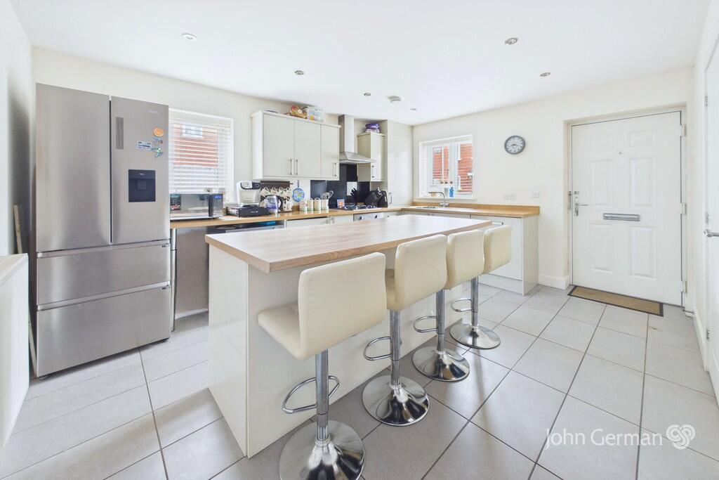House in Charnwood, Shelthorpe - View 3