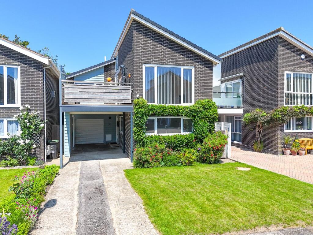Main image of property: Arundel Way, Highcliffe, Christchurch, BH23