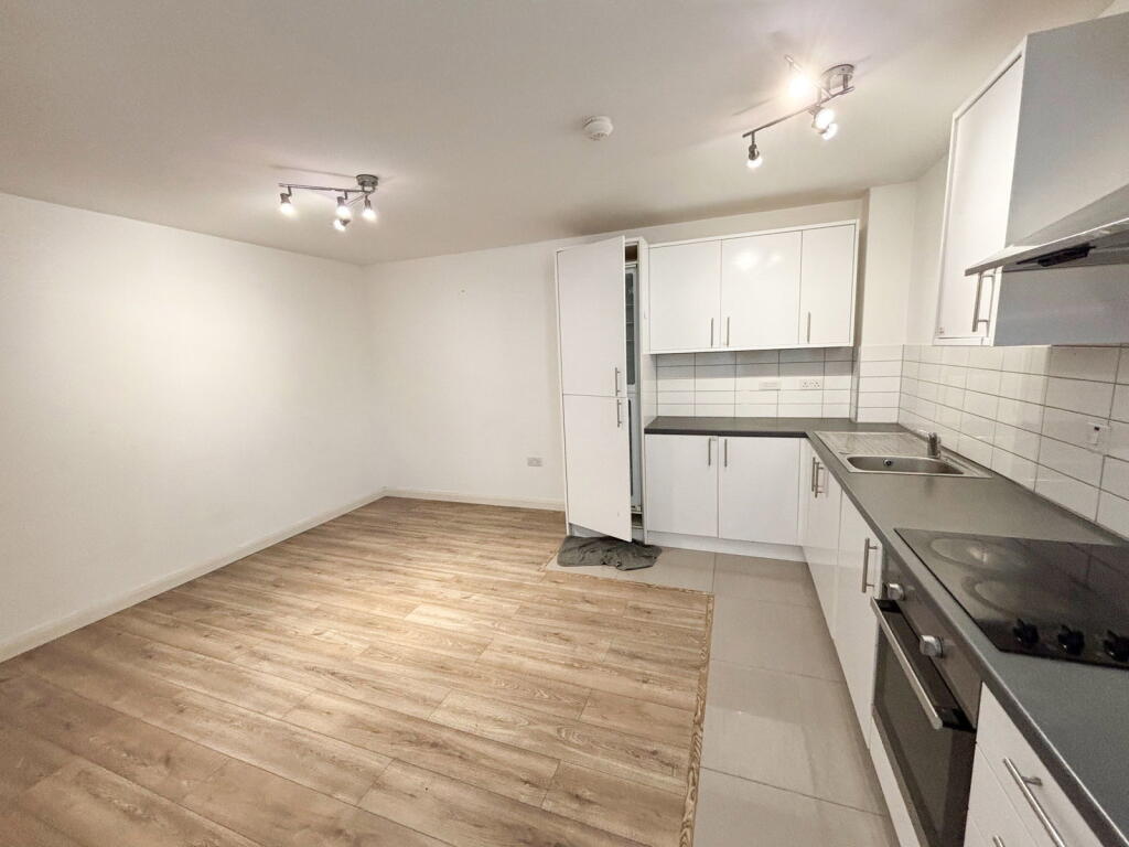 Additional image 3 of 104 Tomlinson House, Tyburn Road, Birmingham, B24 8HJ