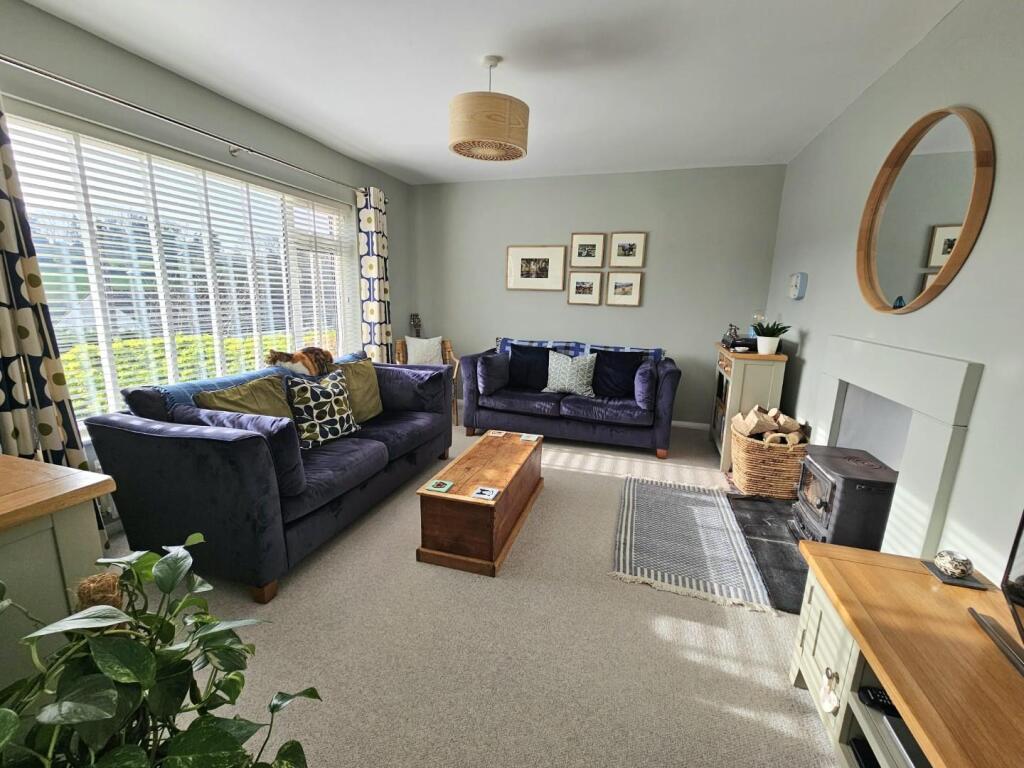 Orchard Leaze, Cam, GL11 6HX photo 4