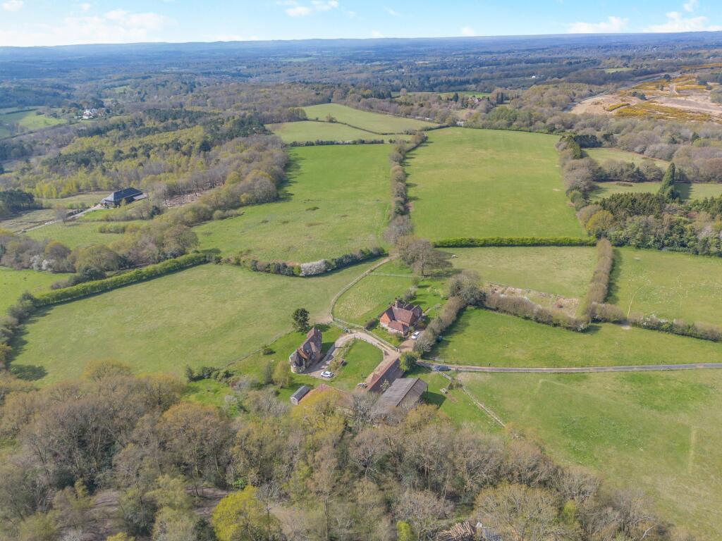 Uckfield Road, Crowborough, TN6 photo 2