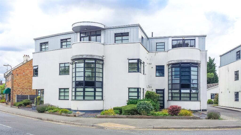 Main image of property: Thorndon Avenue, Brentwood, Essex, CM13