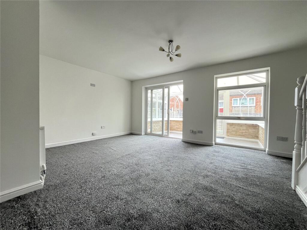 House in Chatham, Medway - View 5