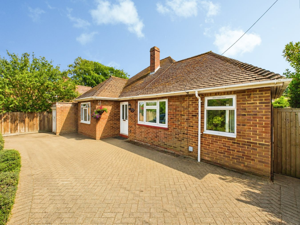 Main image of property: Waterdell Lane, St Ippolyts, Hitchin, SG4