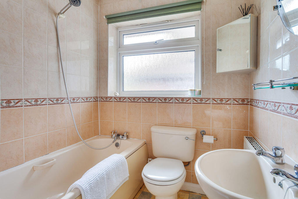 House in Marlow, Buckinghamshire - View 5
