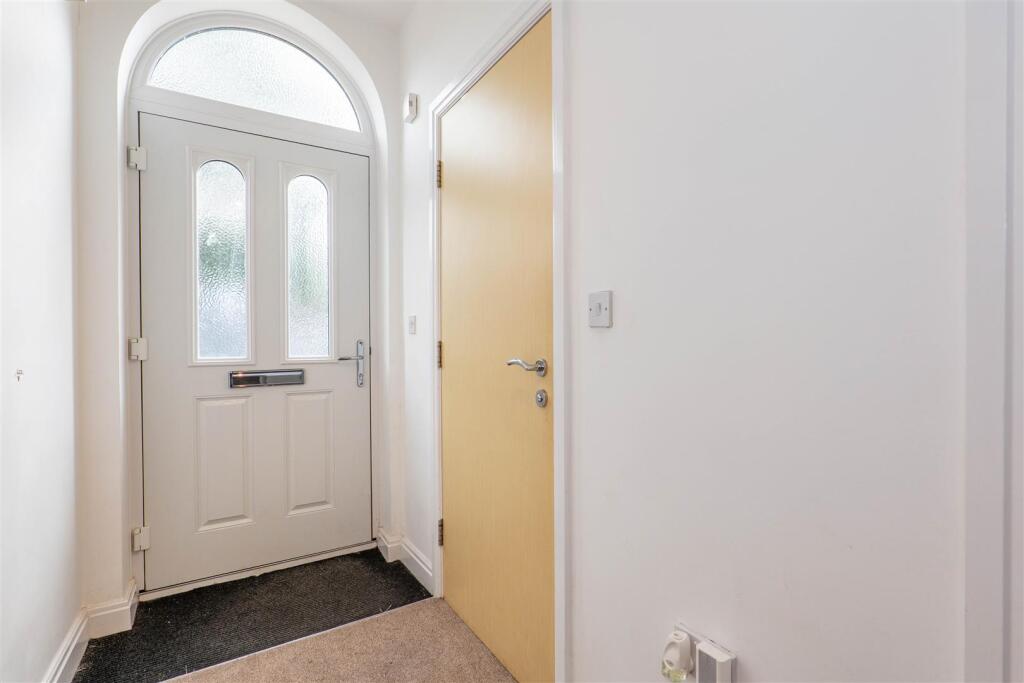 House in Preston - View 5