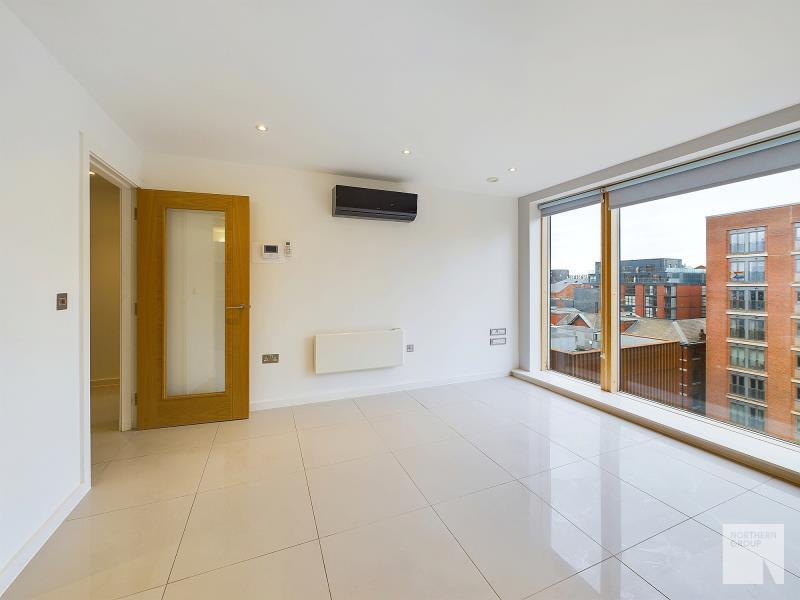 Apartment in Manchester - More