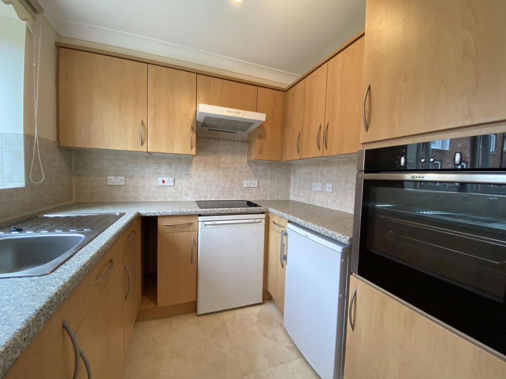Santler Court, Worcester Road, Malvern, WR14 photo 4