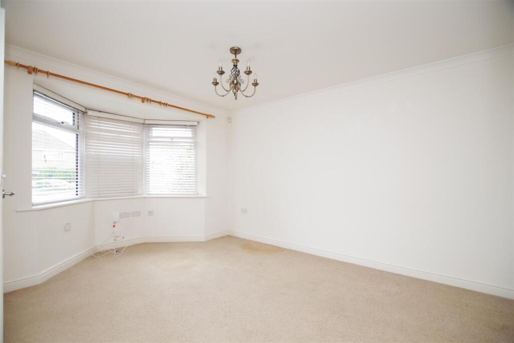 House in Swindon, Walcot West - View 3
