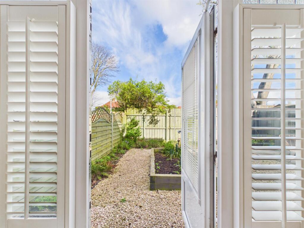 Thorntree Drive, West Monkseaton photo 4