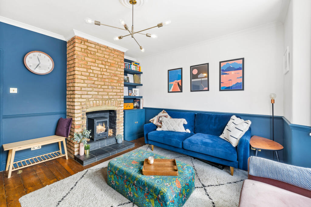House in Reigate and Banstead, Surrey - View 4