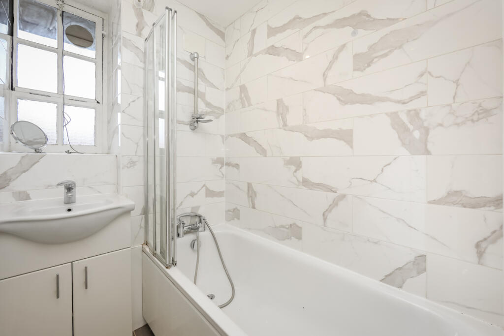 Apartment in London, St. John's Wood - View 4