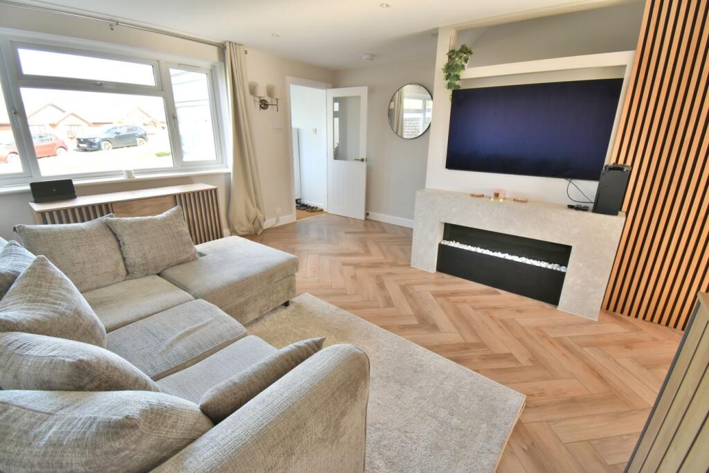 House in Ferndown - View 2