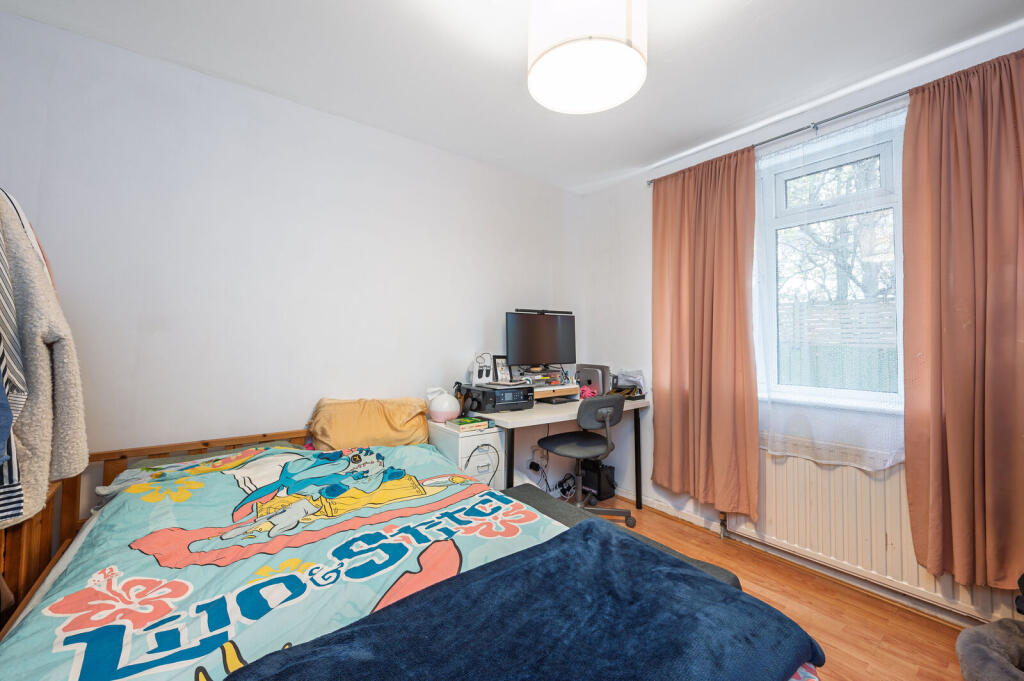 Main image of property: Friern Park, North Finchley, London, N12