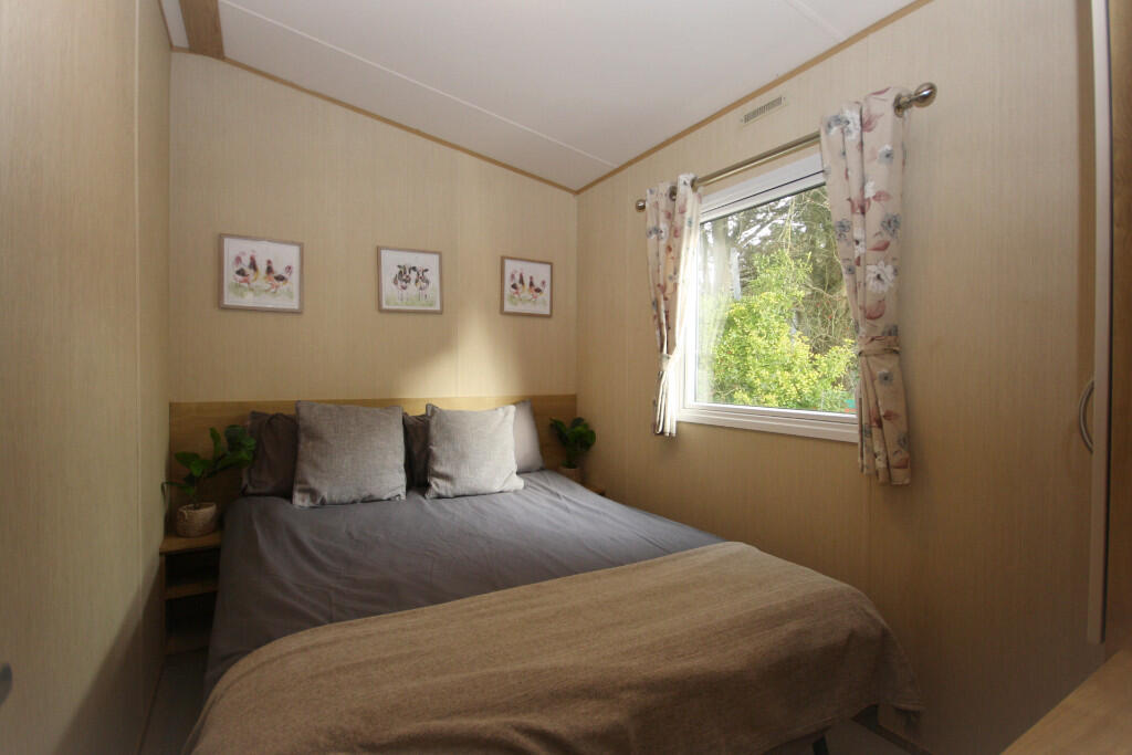 House in Southampton - View 4