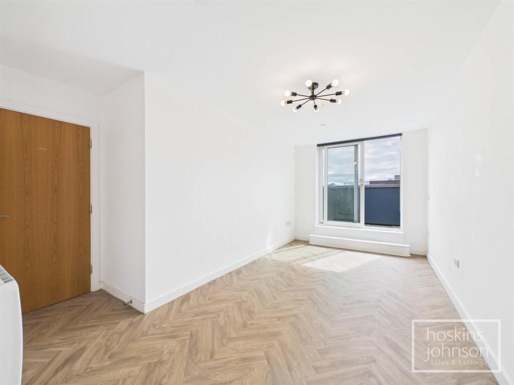 Apartment in Cardiff - View 4