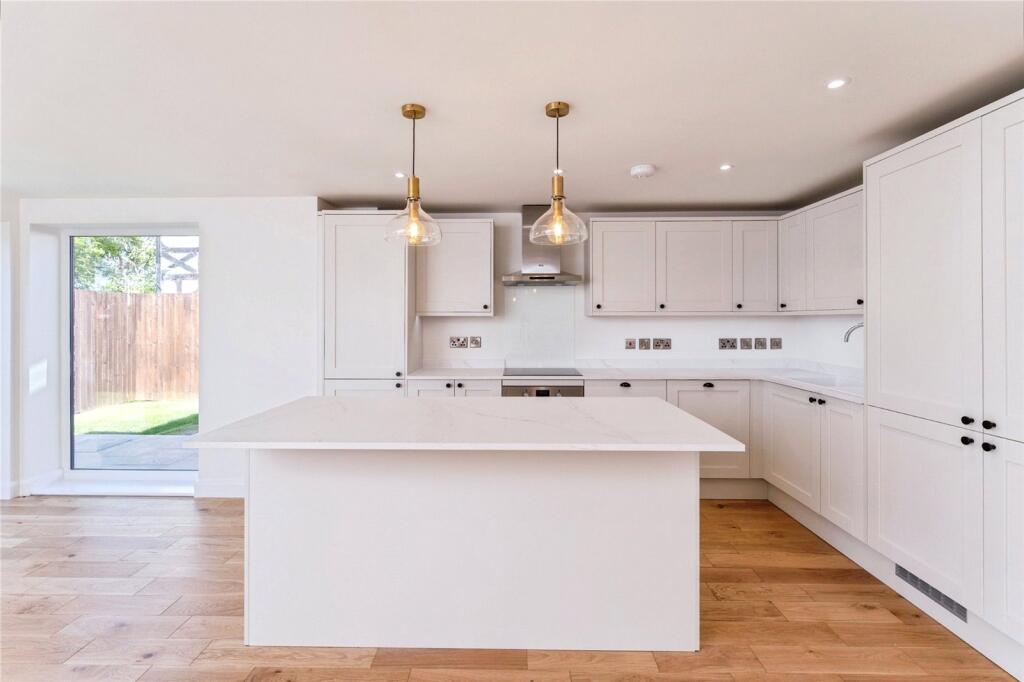 House in Chester, Ellesmere Port - View 5
