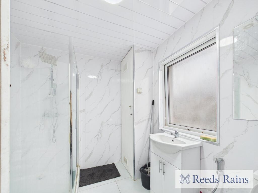 House in Ilford - View 5