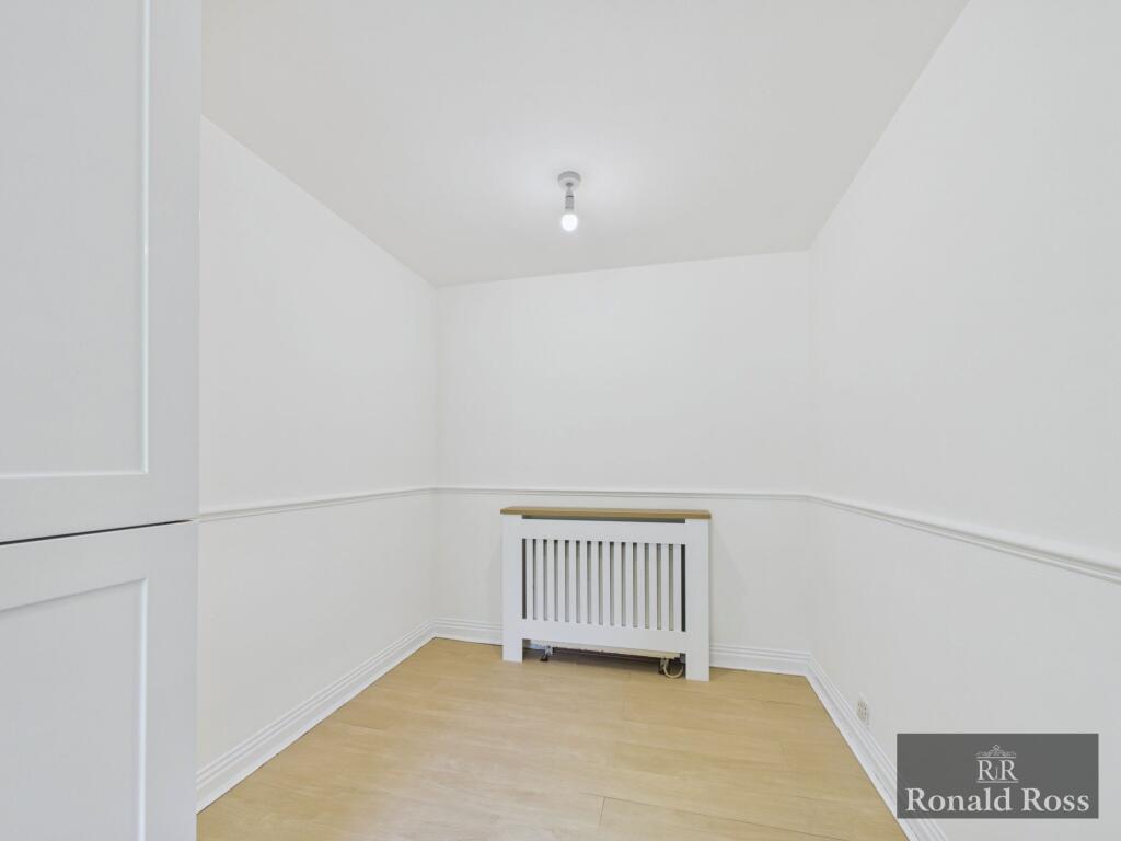 Apartment in Edinburgh, Grovewood, East Craigs - View 4