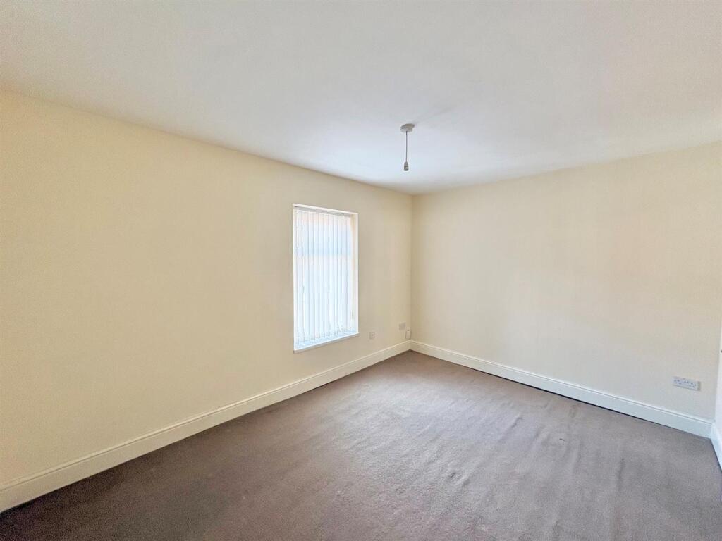 House in Wigan - View 4