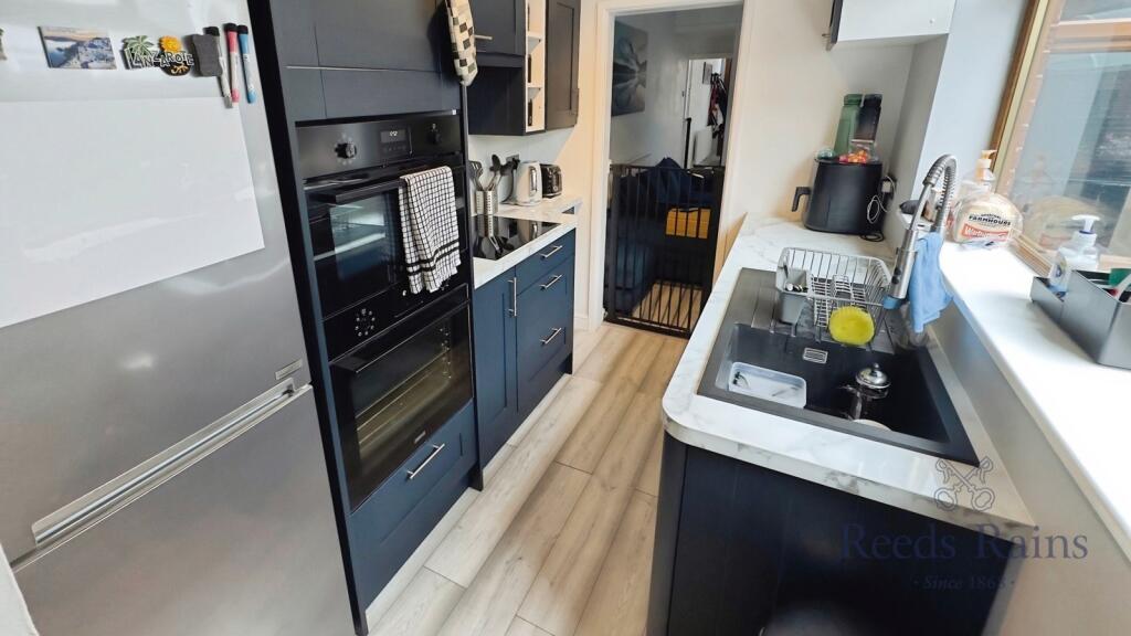 House in Stoke-on-Trent - View 4