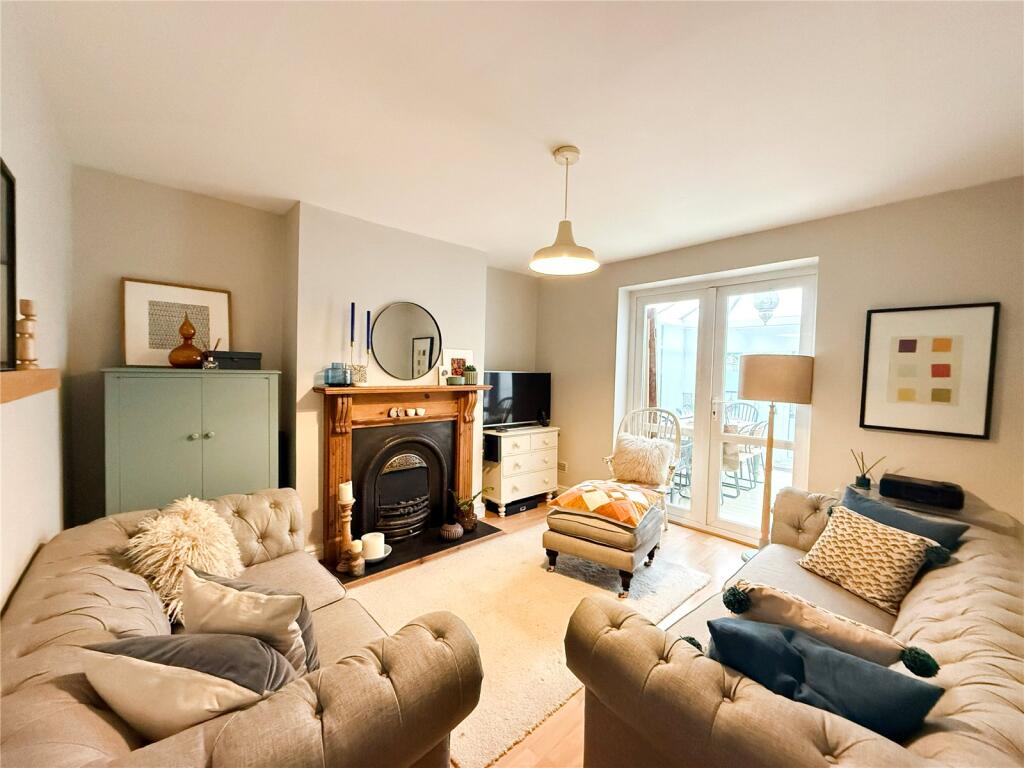 House in Manchester, Greater Manchester - More