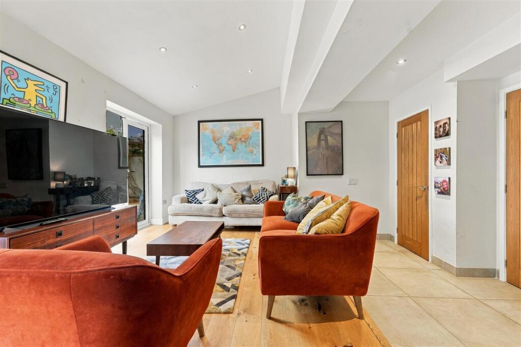 House in Bristol - More