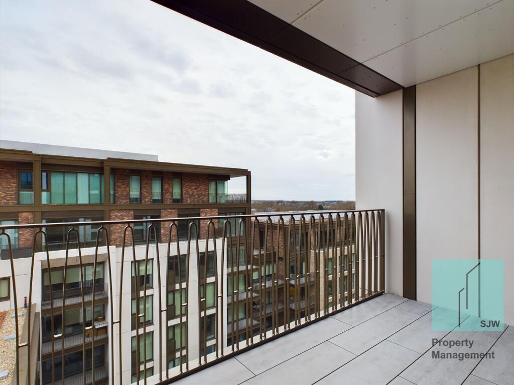 Apartment in London - More