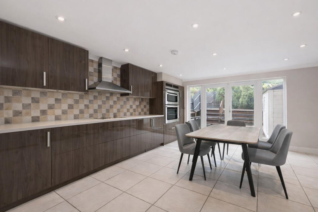 Additional image 3 of Luton Road, Harpenden, AL5