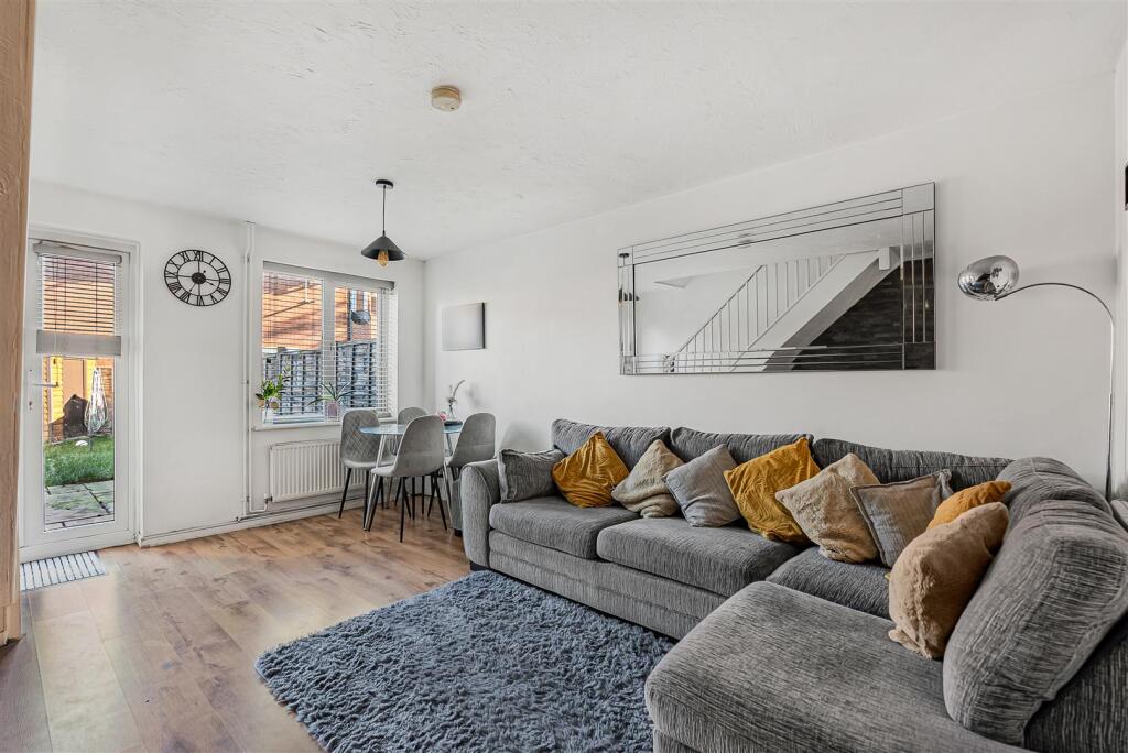 Additional image 11 of Wellington Drive, Welwyn Garden City