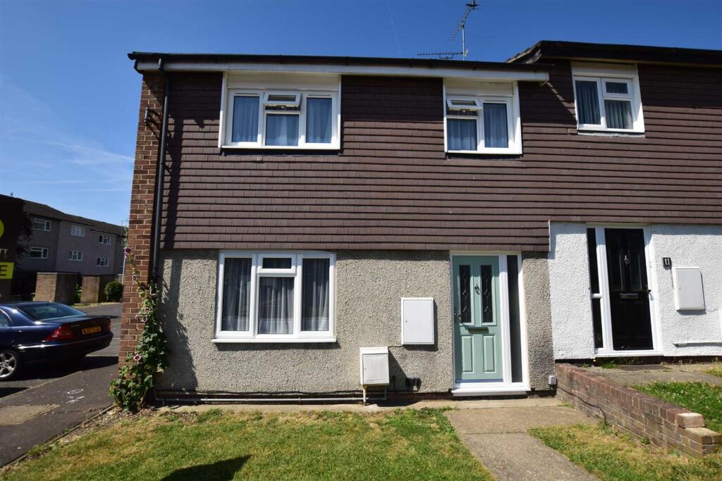 Main image of property: Deneway, Basildon