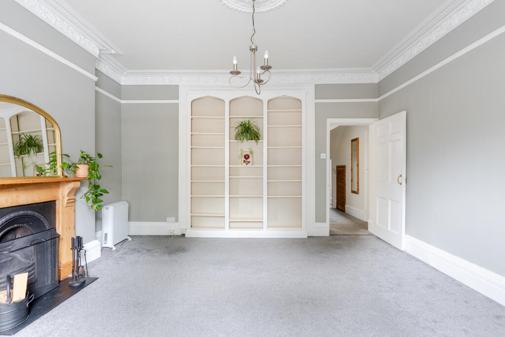 Apartment in Bristol - More