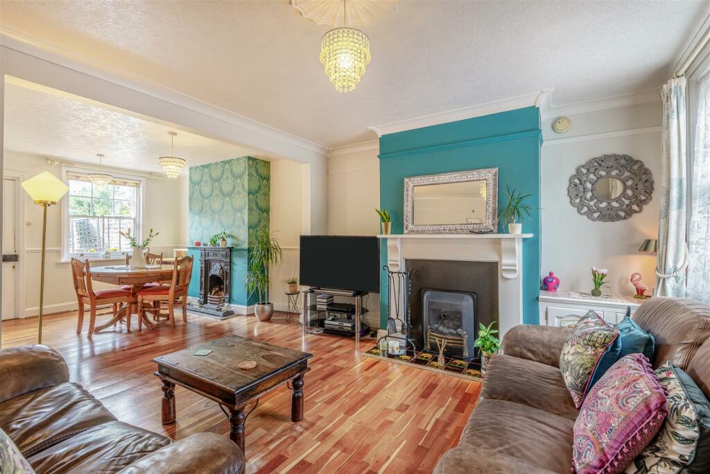 House in Tonbridge and Malling, Red Hill, Wateringbury - View 4